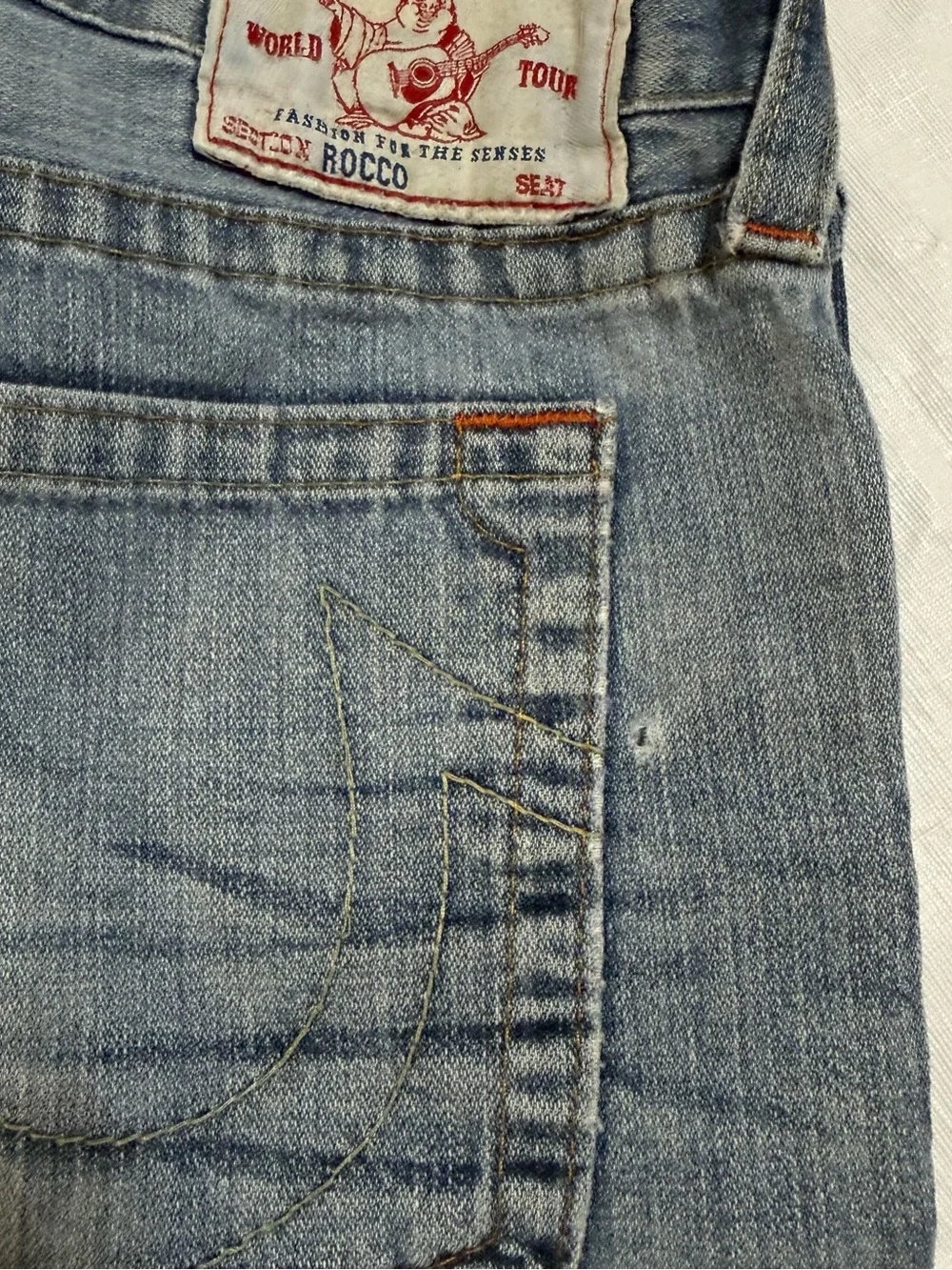 True religion Men's Distressed Blue Jeans - Casual Everyday Denim